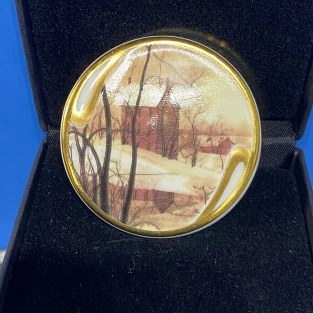 Vtg P. Buckley Moss Society Pin Brooch Pendant "Golden Winter" 1995 in Box 14814